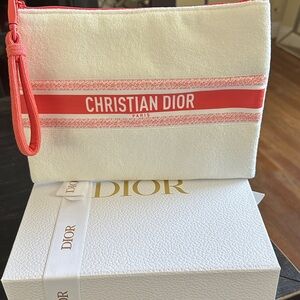 Dior summer pouch